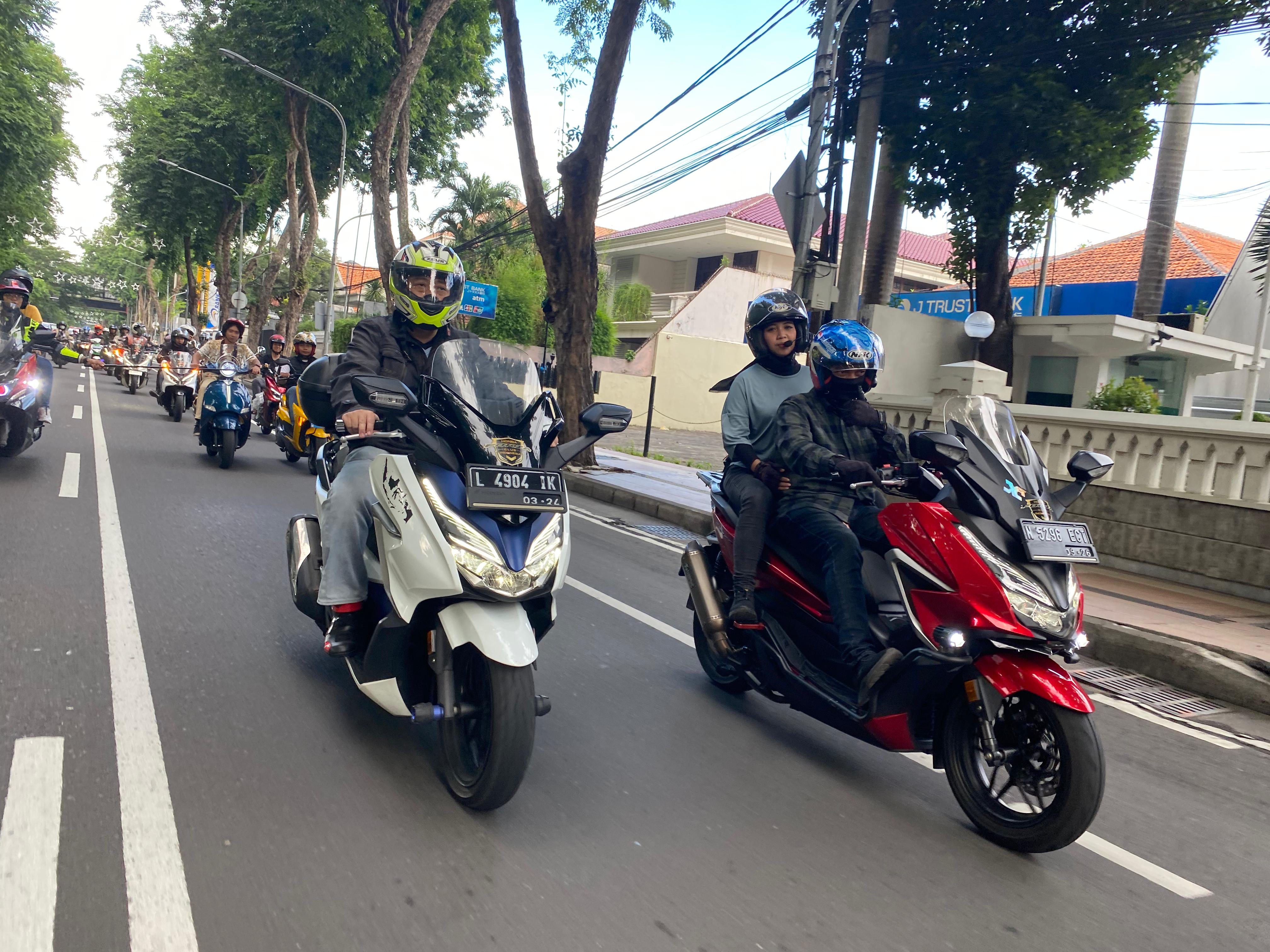 Tips Cari_Aman Berkendara dengan Berboncengan